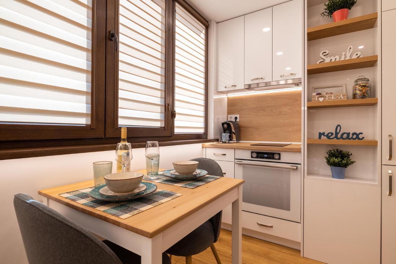 Luxury Studio Living High-End Amenities And Great Location By Flat Mаnager София Екстериор снимка